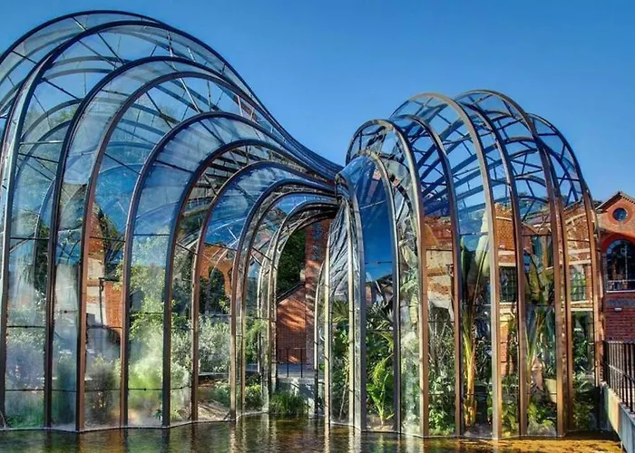 City Centre Riverside Apartment