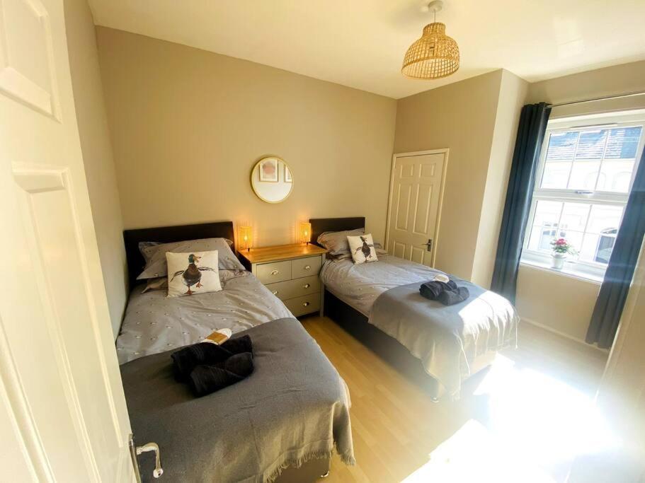 Centre Riverside Apartment *
